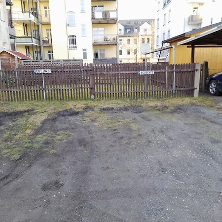 70 Qm Ferienwohnung Mit 2 Schlafzimmern Zwickau Extérieur photo